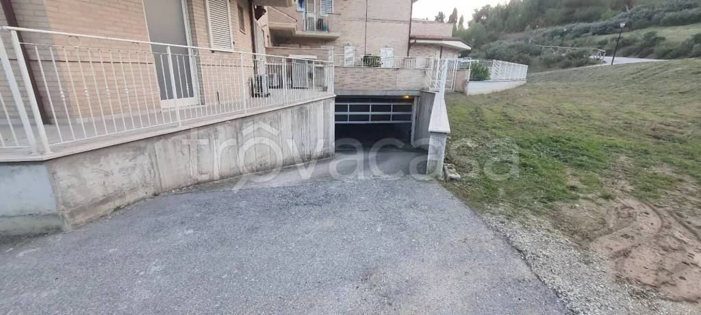 locale di sgombero in vendita a Porto San Giorgio