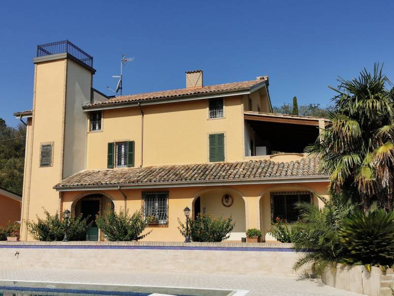 casa indipendente in vendita a Porto San Giorgio