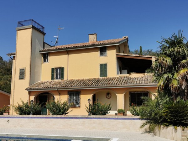 casa indipendente in vendita a Porto San Giorgio