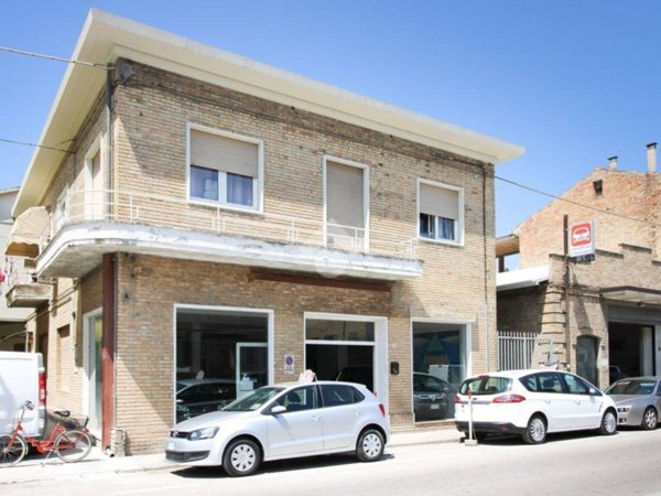 negozio in vendita a Porto San Giorgio