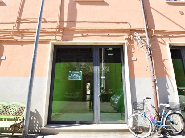 negozio in vendita a Porto San Giorgio