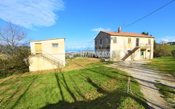 casa indipendente in vendita a Porto San Giorgio