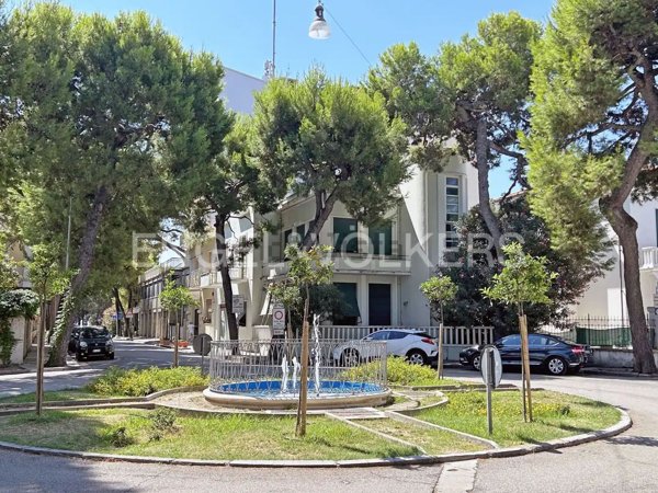 casa indipendente in vendita a Porto San Giorgio