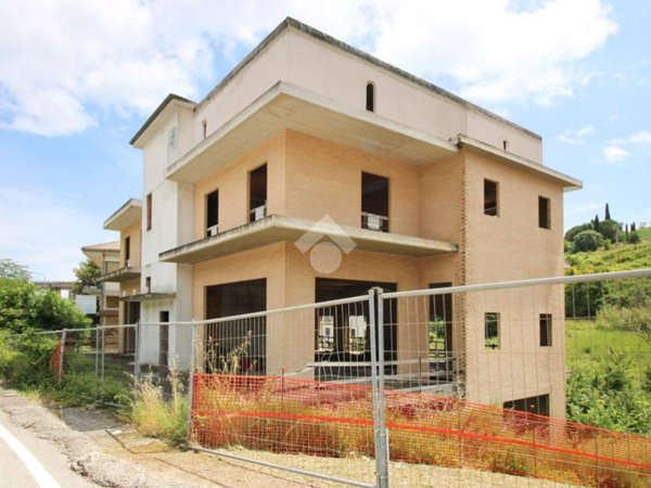 negozio in vendita a Porto San Giorgio