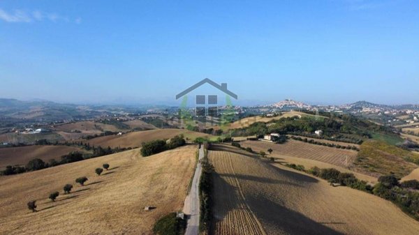 casa indipendente in vendita a Porto San Giorgio