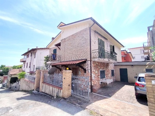 casa indipendente in vendita a Porto San Giorgio