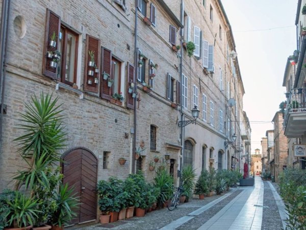 casa indipendente in vendita a Porto San Giorgio