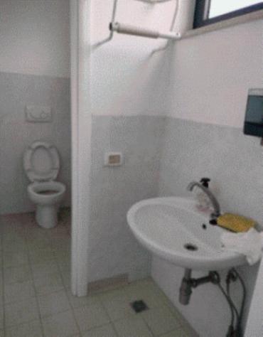 negozio in vendita a Porto San Giorgio