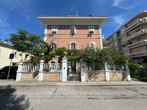 casa indipendente in vendita a Porto San Giorgio