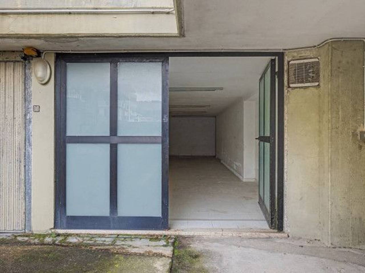 negozio in vendita a Porto San Giorgio