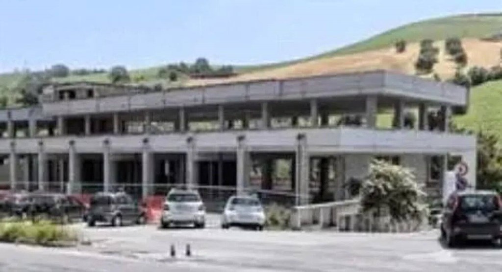 negozio in vendita a Porto San Giorgio