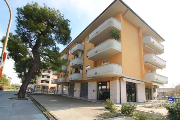 negozio in vendita a Porto San Giorgio