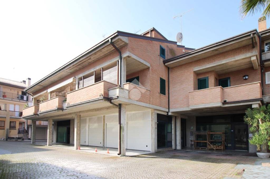 casa indipendente in vendita a Porto San Giorgio