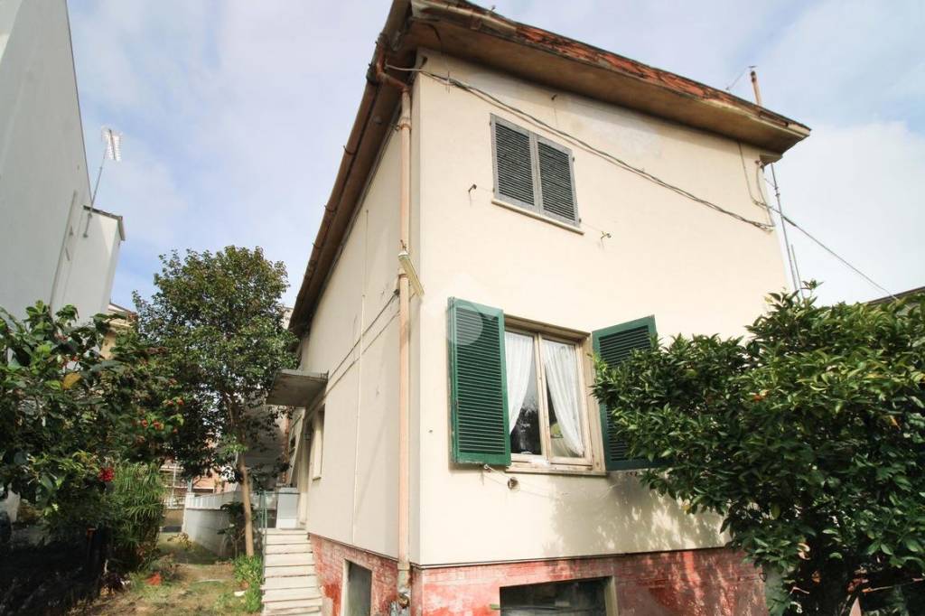 casa indipendente in vendita a Porto San Giorgio