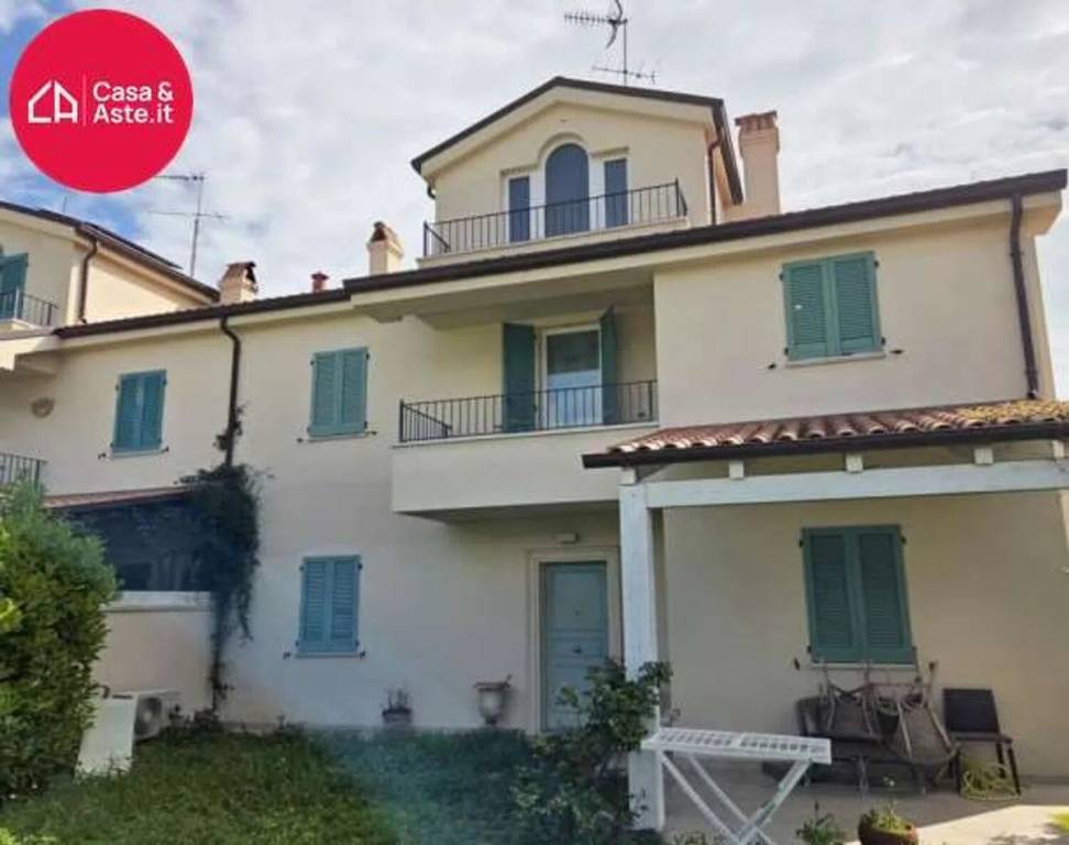 casa indipendente in vendita a Porto San Giorgio