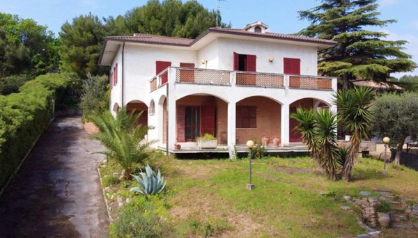 casa indipendente in vendita a Porto San Giorgio