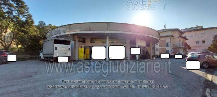 negozio in vendita a Porto San Giorgio