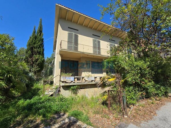 casa indipendente in vendita a Porto San Giorgio
