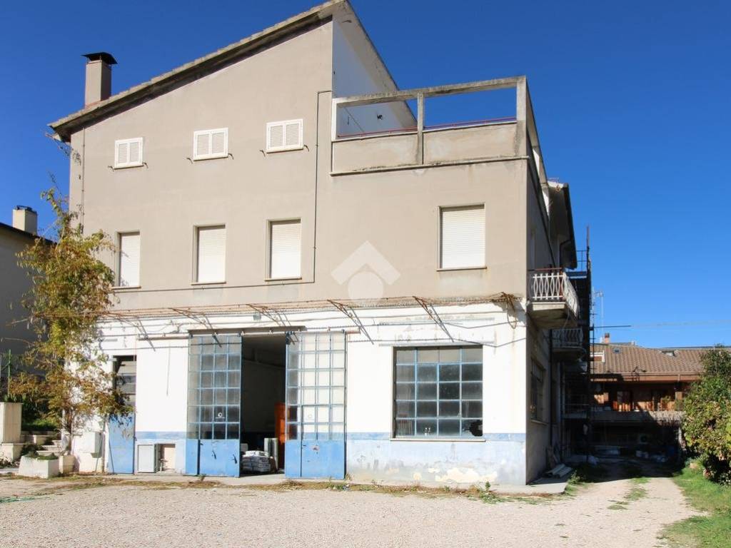 casa indipendente in vendita a Porto San Giorgio