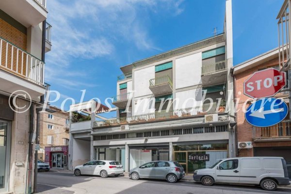 ufficio in vendita a Porto San Giorgio