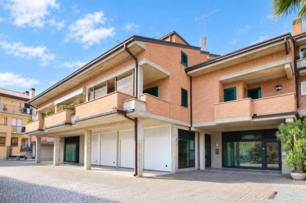 ufficio in vendita a Porto San Giorgio