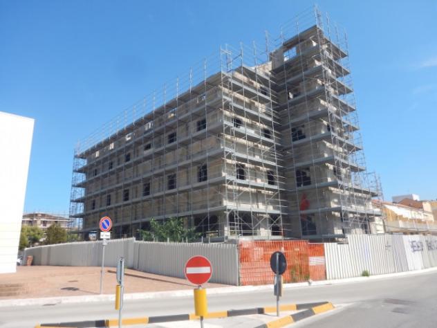 negozio in vendita a Porto San Giorgio
