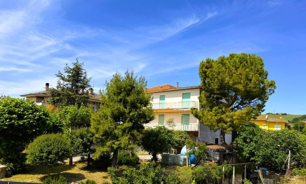 casa indipendente in vendita a Porto San Giorgio