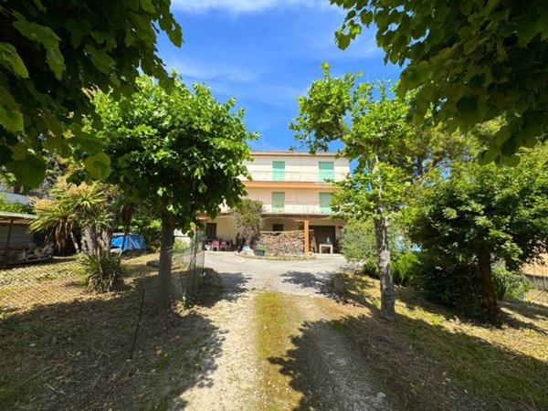 casa indipendente in vendita a Porto San Giorgio