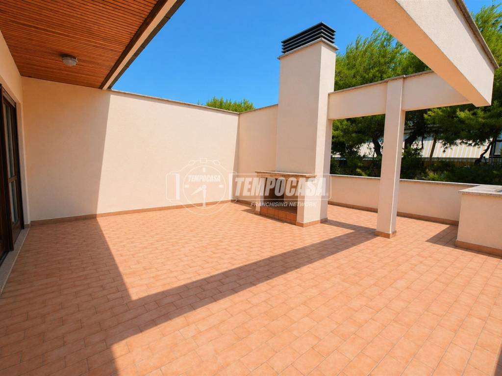 casa indipendente in vendita a Porto San Giorgio