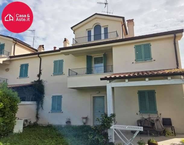 casa indipendente in vendita a Porto San Giorgio