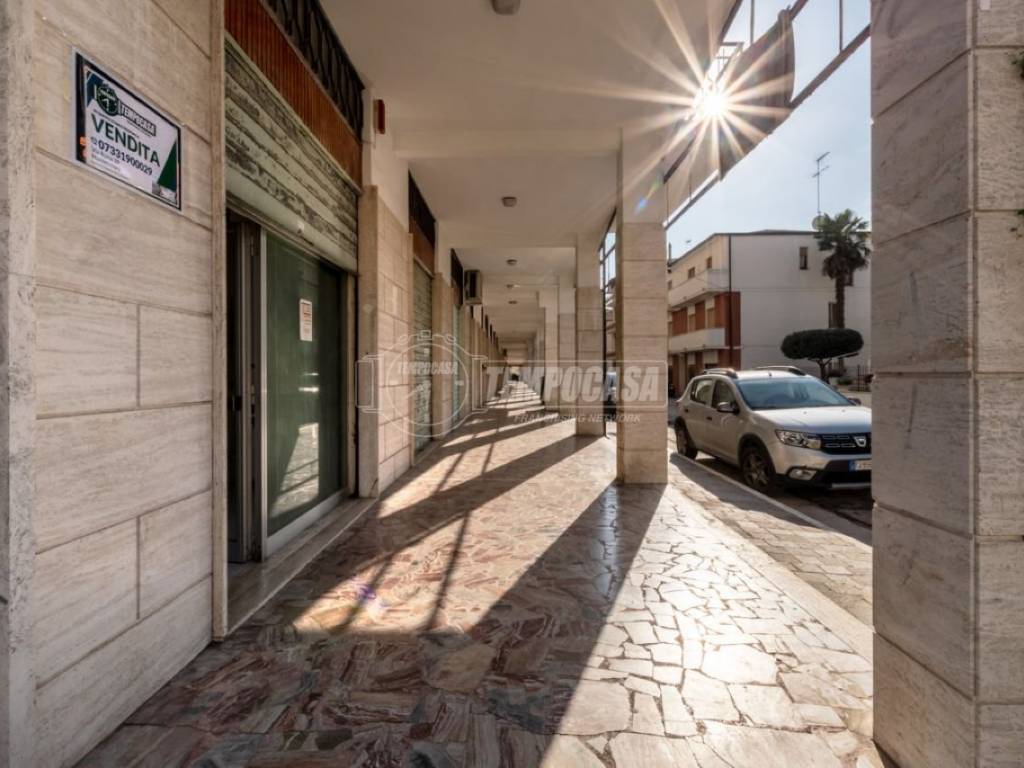 negozio in vendita a Porto Sant'Elpidio
