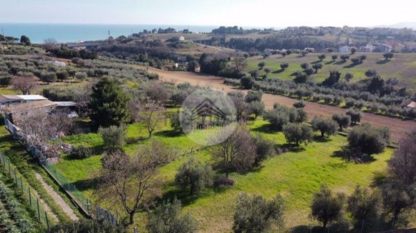terreno edificabile in vendita a Porto Sant'Elpidio
