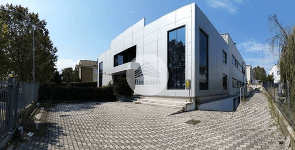 locale commerciale in vendita a Porto Sant'Elpidio