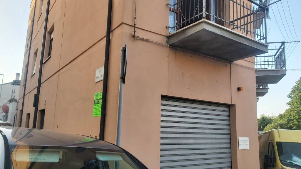 negozio in vendita a Porto Sant'Elpidio