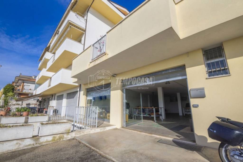 negozio in vendita a Porto Sant'Elpidio