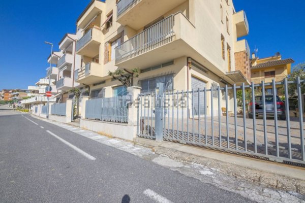 ufficio in vendita a Porto Sant'Elpidio