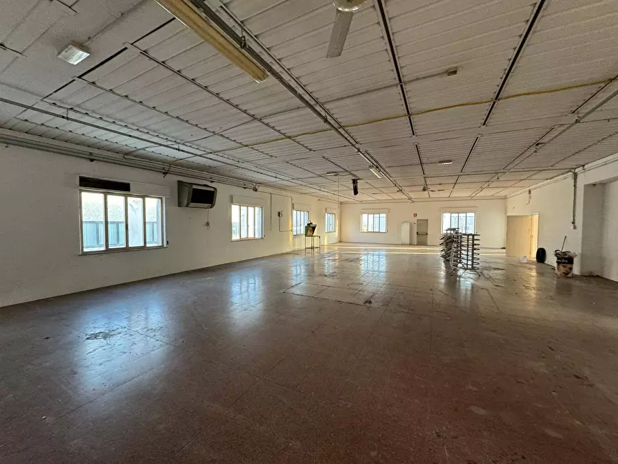 capannone in vendita a Porto Sant'Elpidio