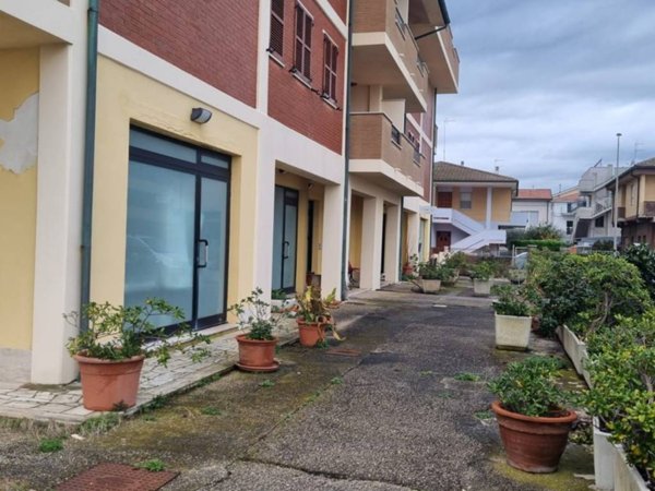 negozio in vendita a Porto Sant'Elpidio