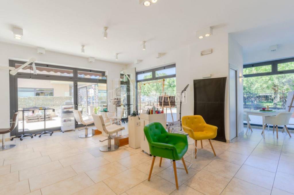 negozio in vendita a Porto Sant'Elpidio