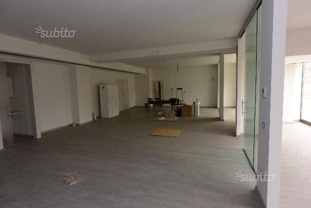 ufficio in vendita a Porto Sant'Elpidio