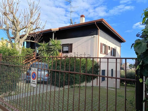 casa indipendente in vendita a Porto Sant'Elpidio