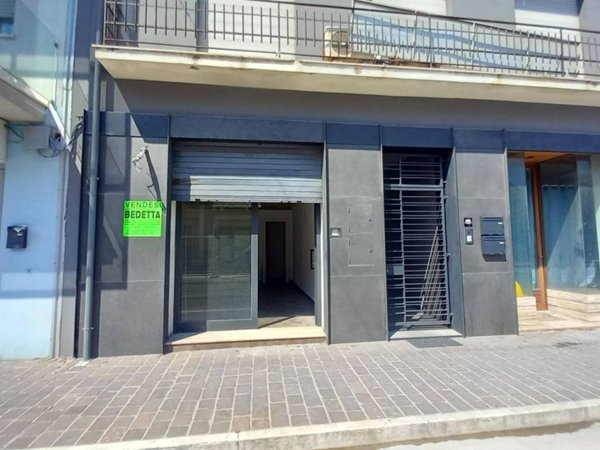 negozio in vendita a Porto Sant'Elpidio