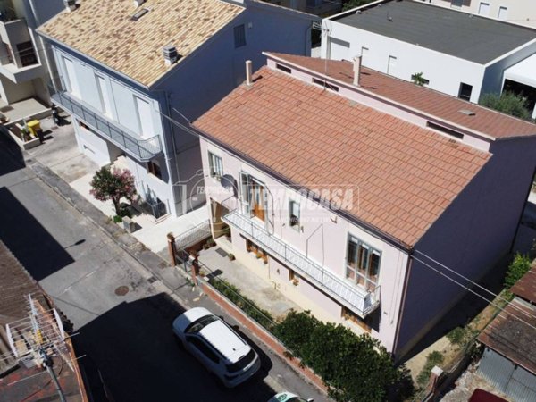 casa indipendente in vendita a Porto Sant'Elpidio