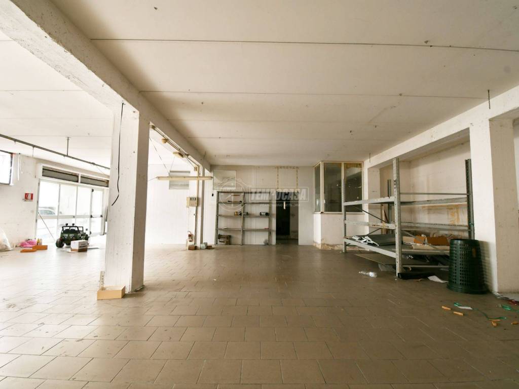 negozio in vendita a Porto Sant'Elpidio