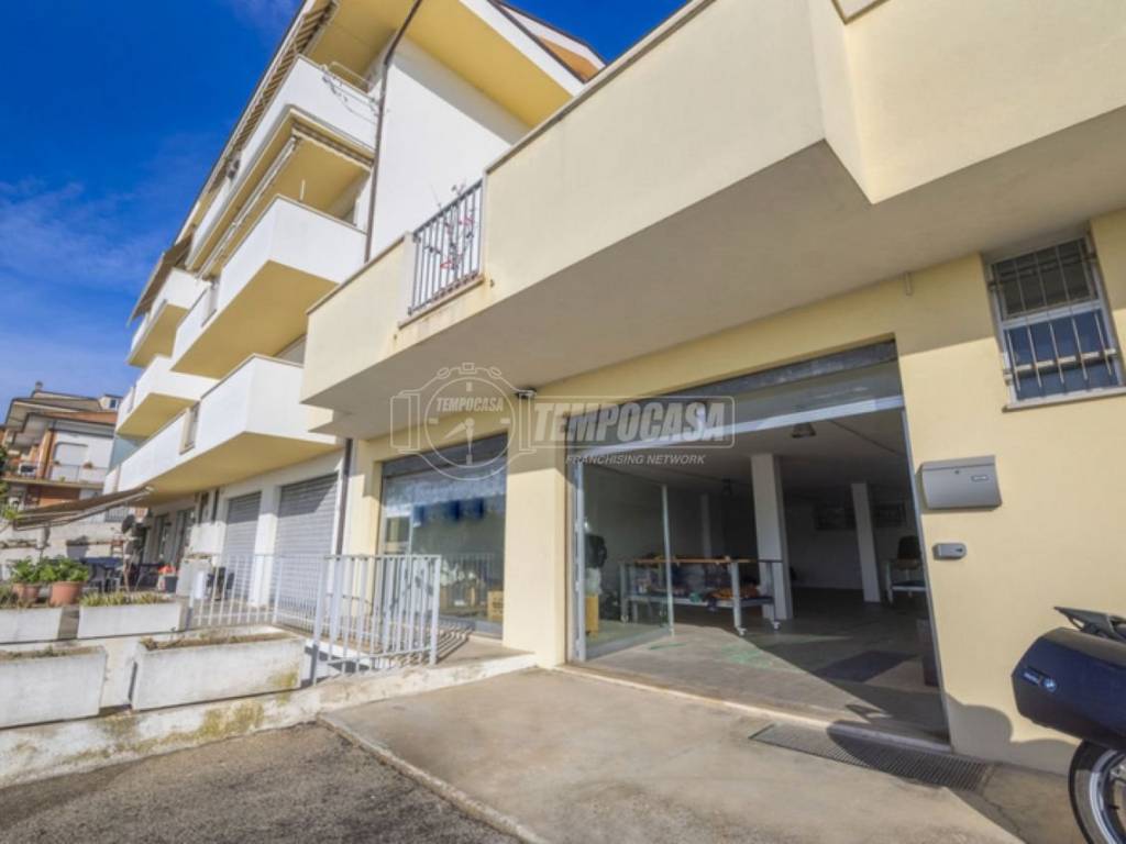 negozio in vendita a Porto Sant'Elpidio