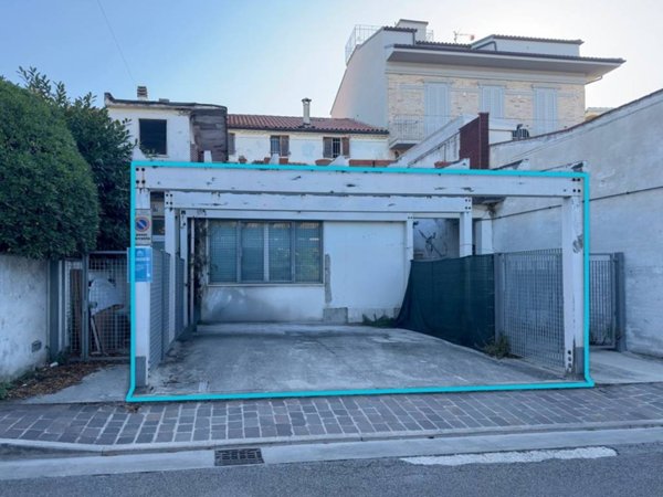 negozio in vendita a Porto Sant'Elpidio