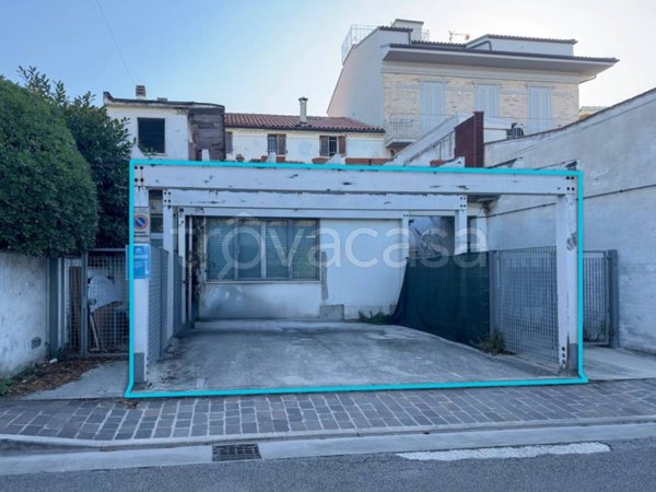 negozio in vendita a Porto Sant'Elpidio