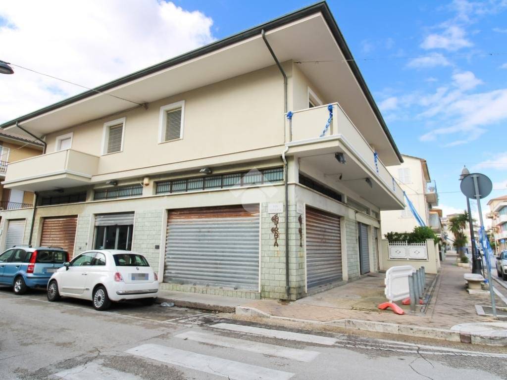 negozio in vendita a Porto Sant'Elpidio