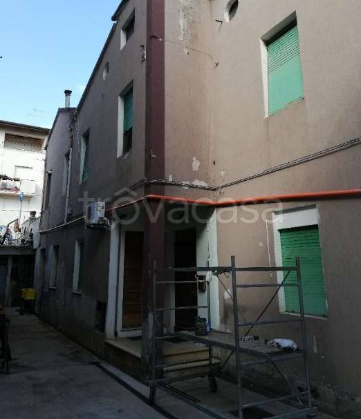 casa indipendente in vendita a Porto Sant'Elpidio