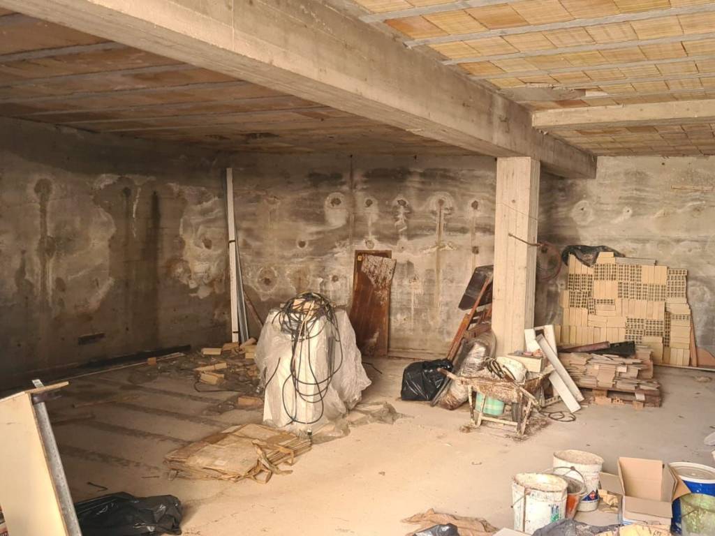 locale di sgombero in vendita a Porto Sant'Elpidio